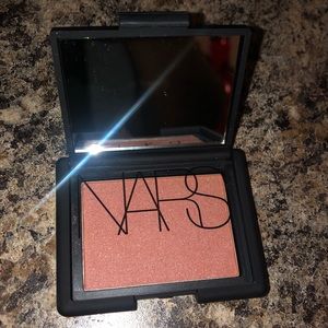 NEW NARS Unlawful blush
